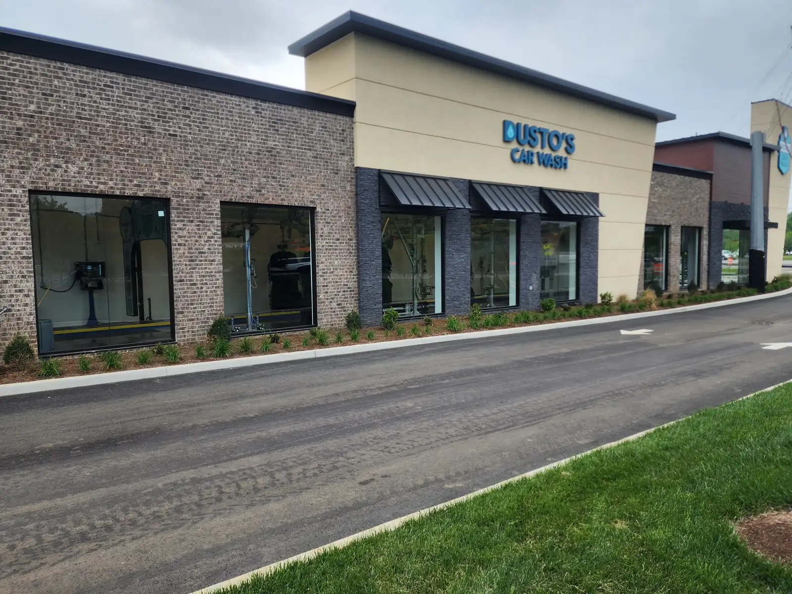 Dusto's commercial glass project