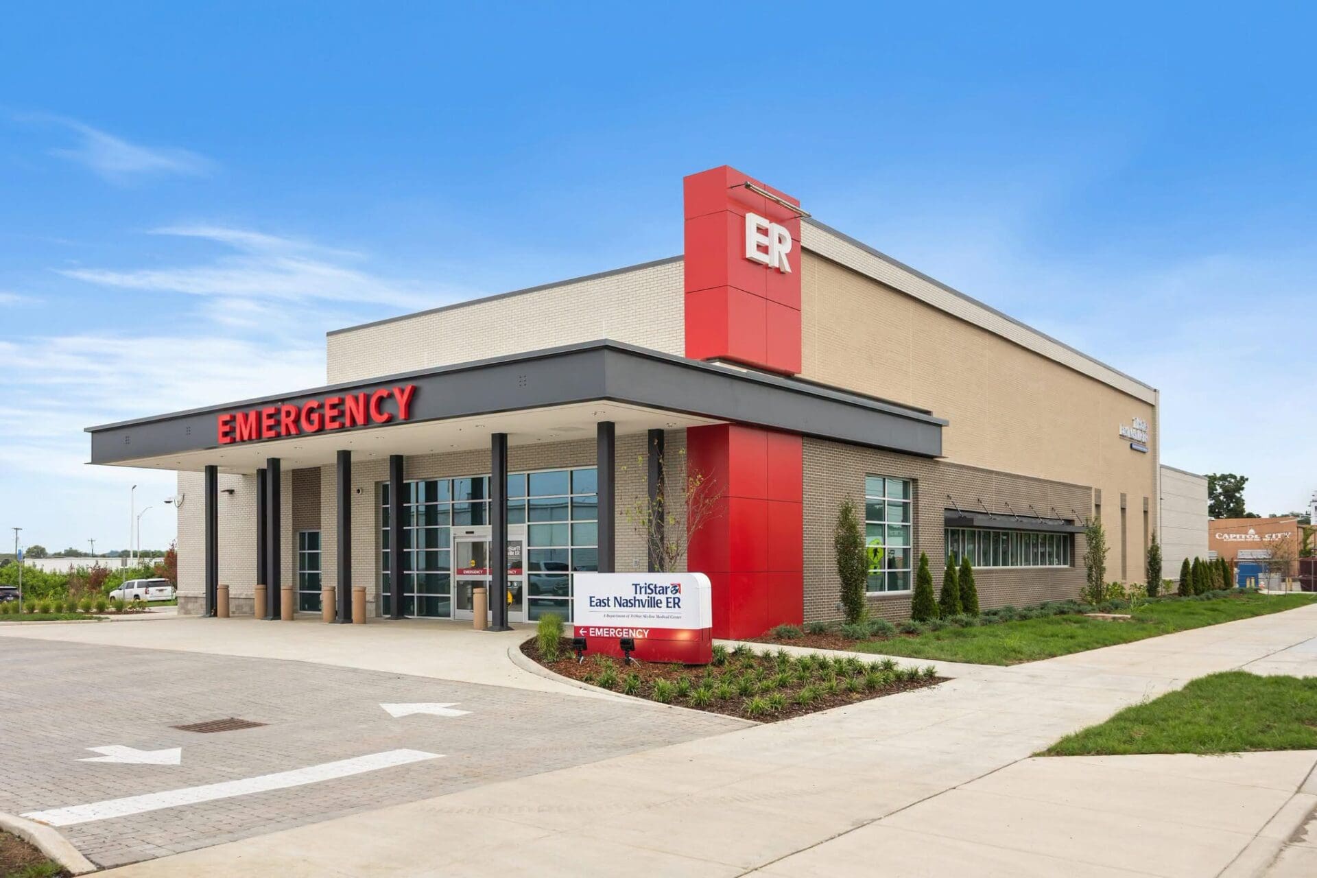 TriStar East Nashville ER entrance storefront glass by Allnite Glass